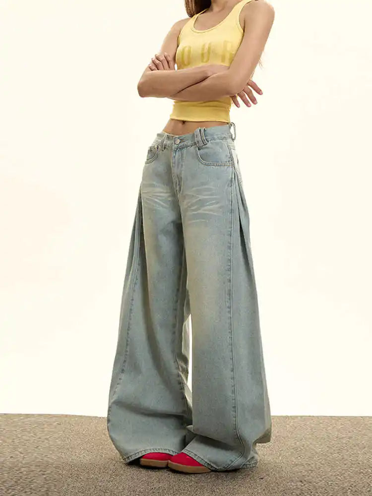 Damen Langlebige Oversize-Jeans mit Rissen in Blau