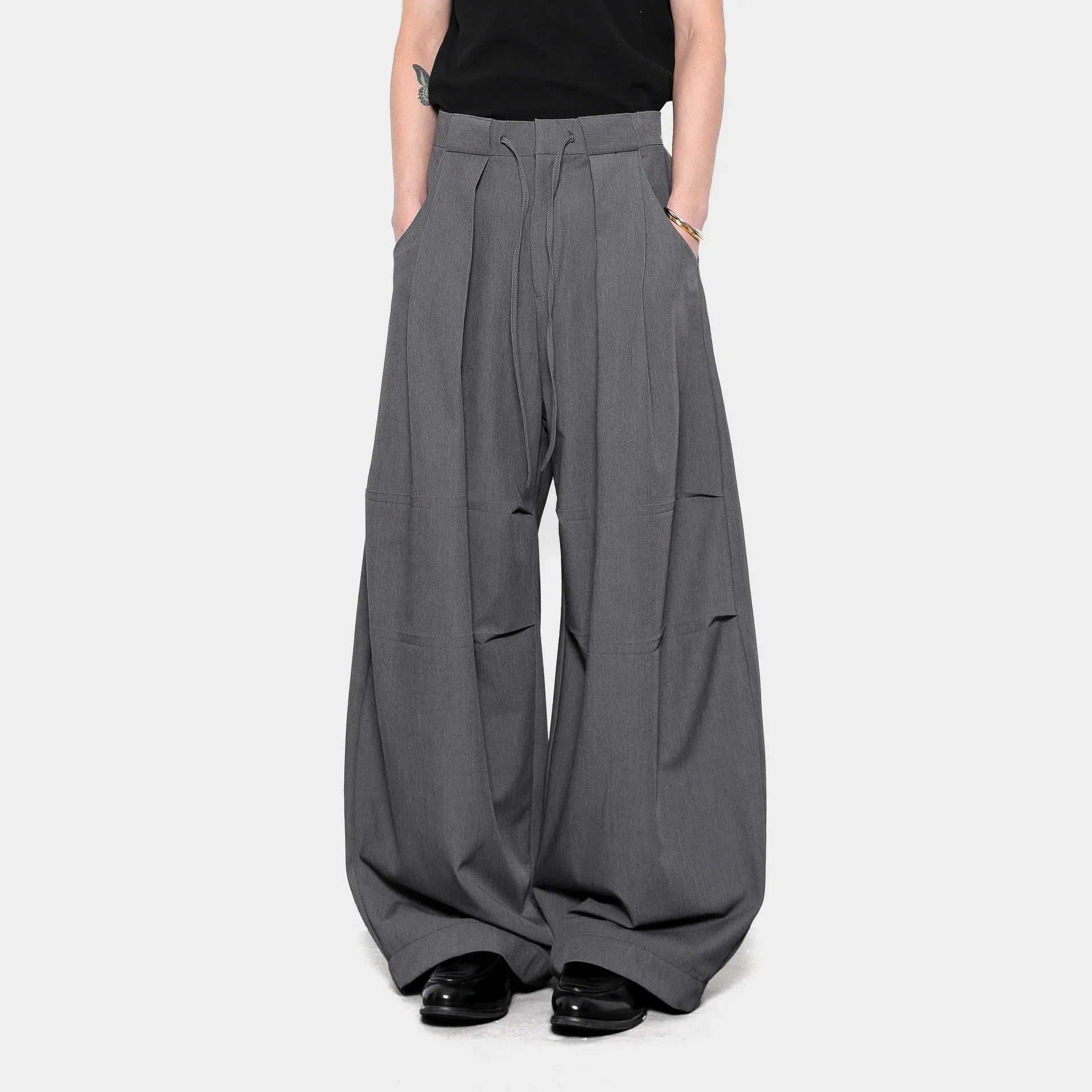 Hübsche Retro-Freizeithose mit dünnem, weitem Bein