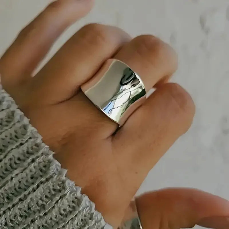 Geometric Wave Shaped Adjustable Open Ring