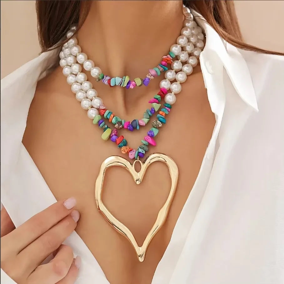 Extravagante, mehrlagige Herzanhänger-Choker-Halskette