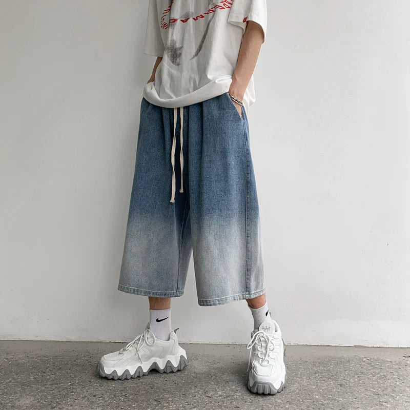 Herren-Streetwear-Jeansshorts mit Farbverlauf und Wadenlänge