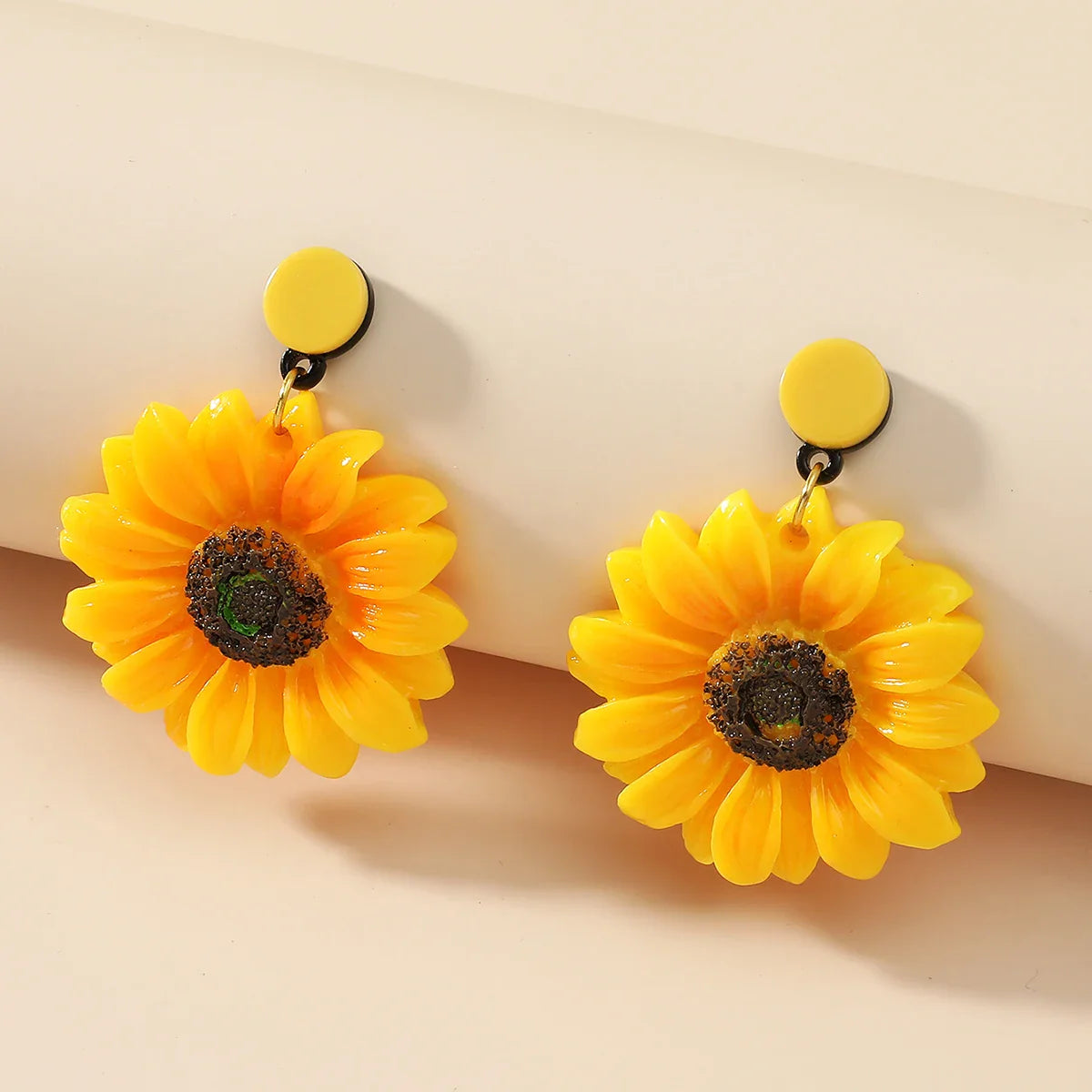Modische Sonnenblumen-Ohrringe im Retro-Waldstil