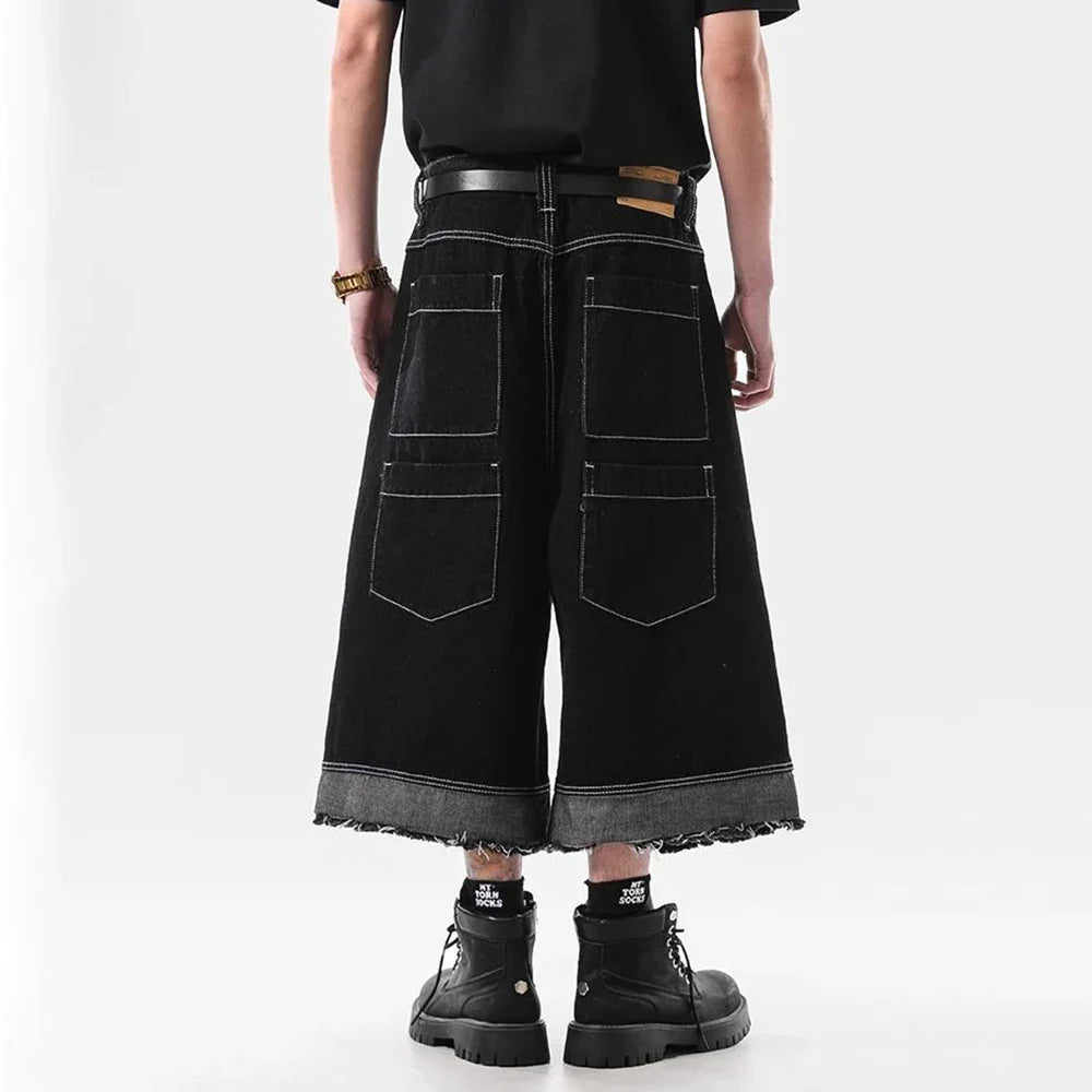 Vintage-Jeans-Shorts mit offener Kante und Waschung und kurzem Schnitt