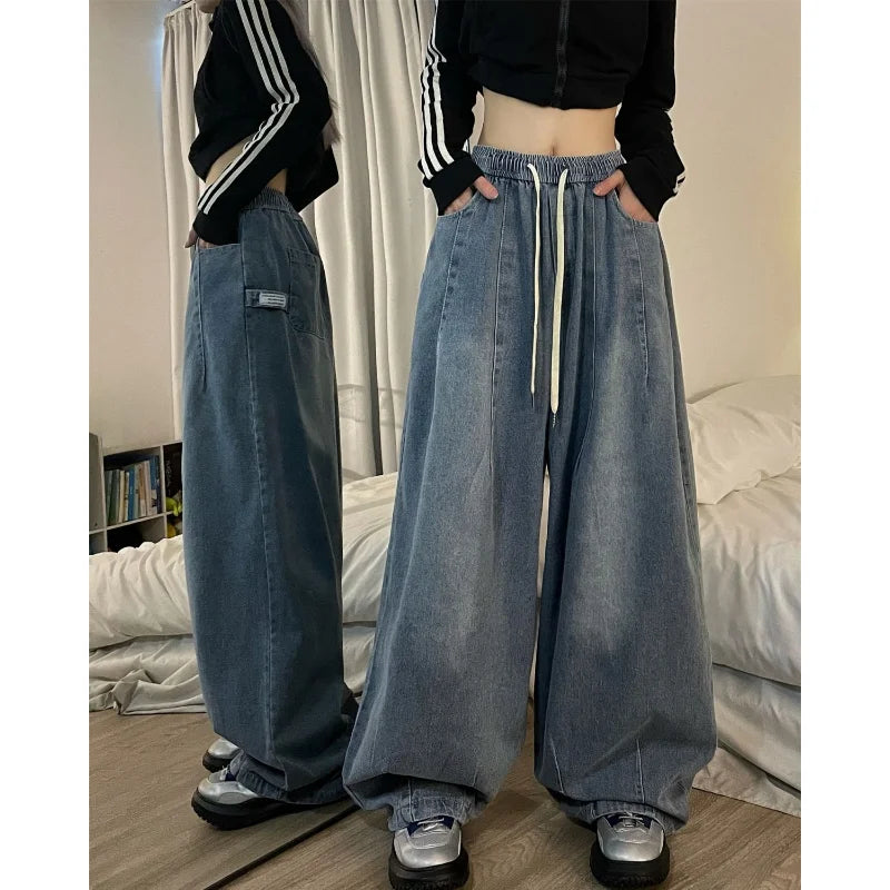 Baggy Damenjeans mit elastischem Bund