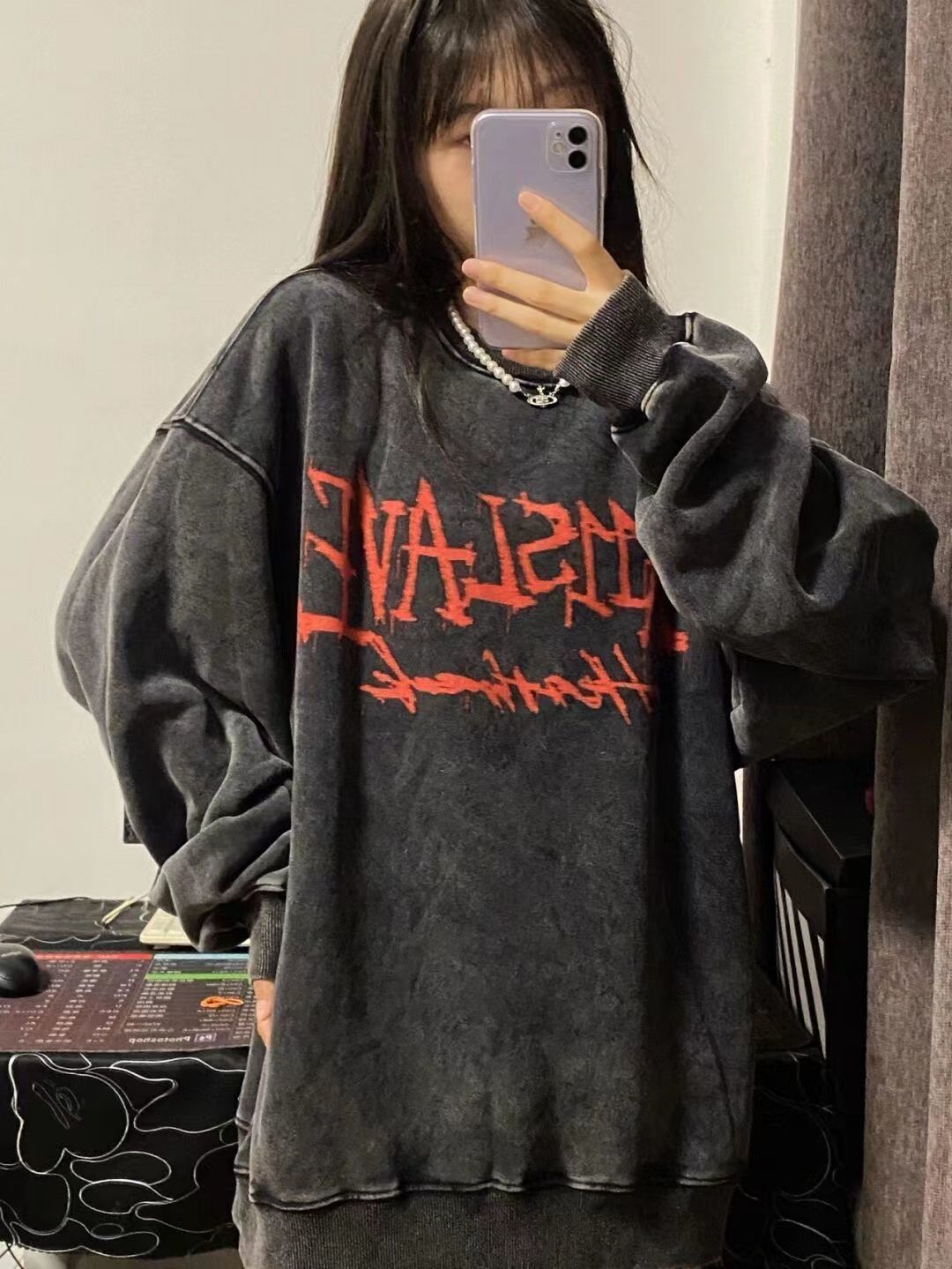 Damen-Sweatshirt mit Herzschmerz-Motiv