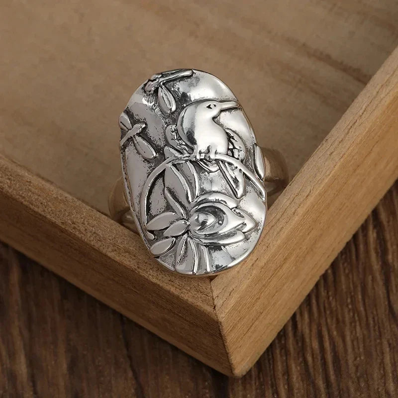 Exquisite Vintage Silver Flower Ring