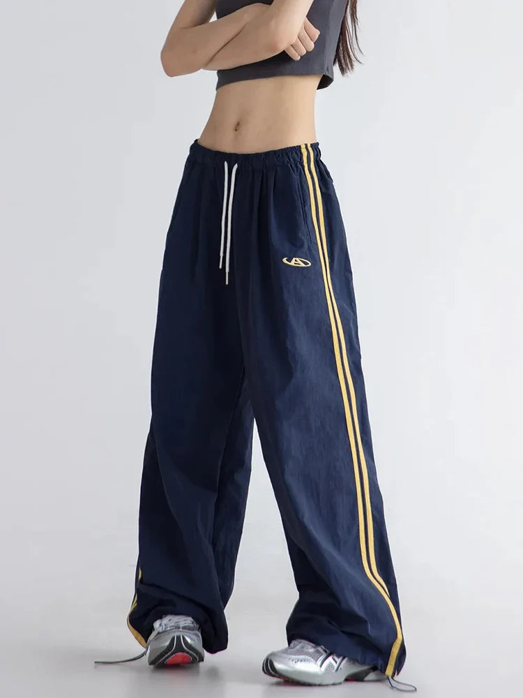 Damen-Jogginghose im Vintage-Stil mit Streifen und hohem Bund