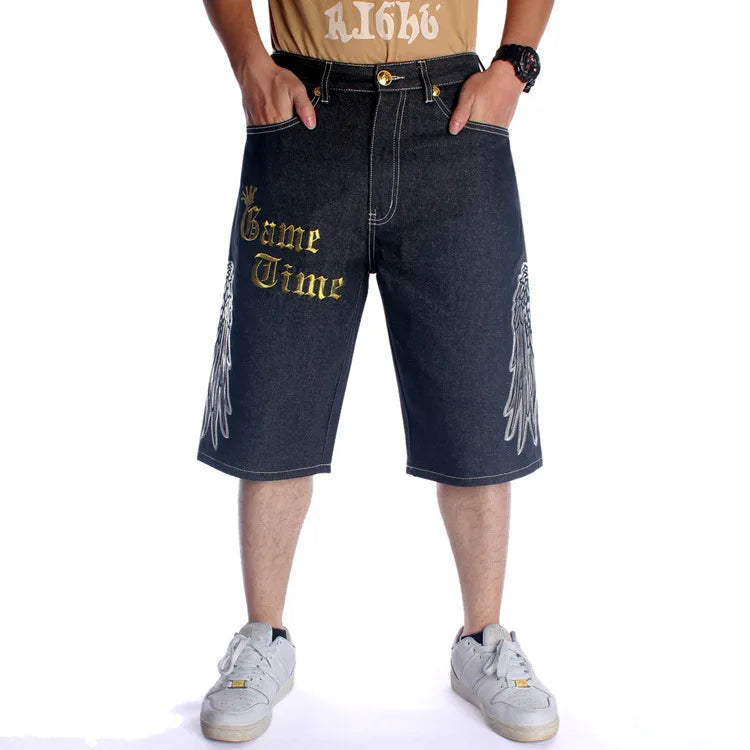 Vintage-gewaschene, ausgefranste Jeansshorts in Knielänge