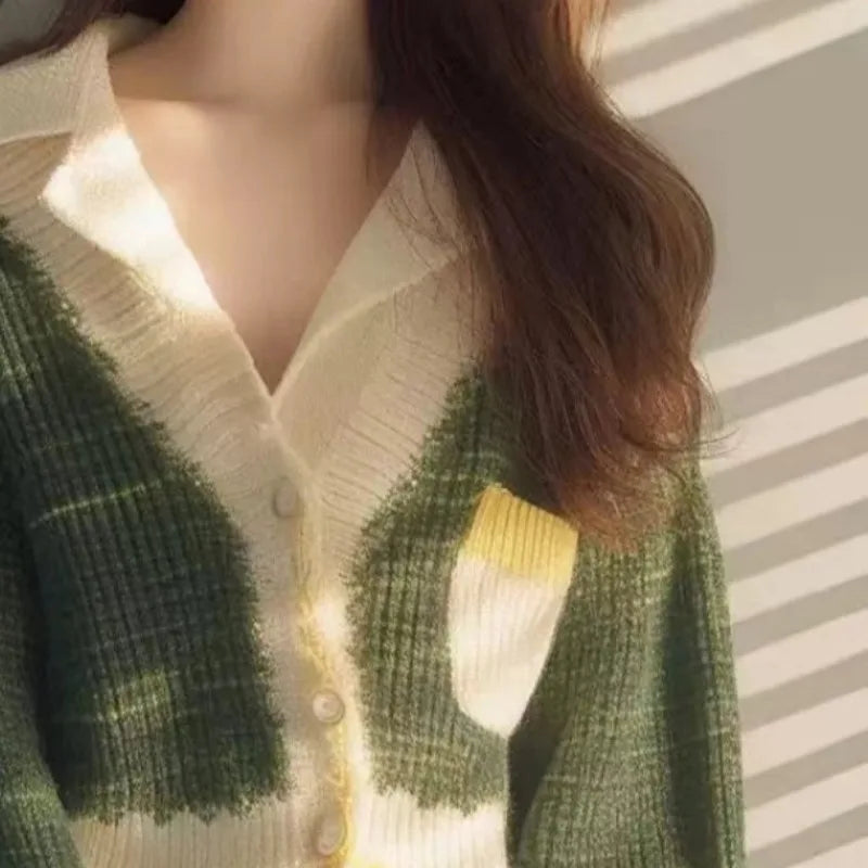Schicker grüner Feen-Cardigan für Damen mit V-Ausschnitt