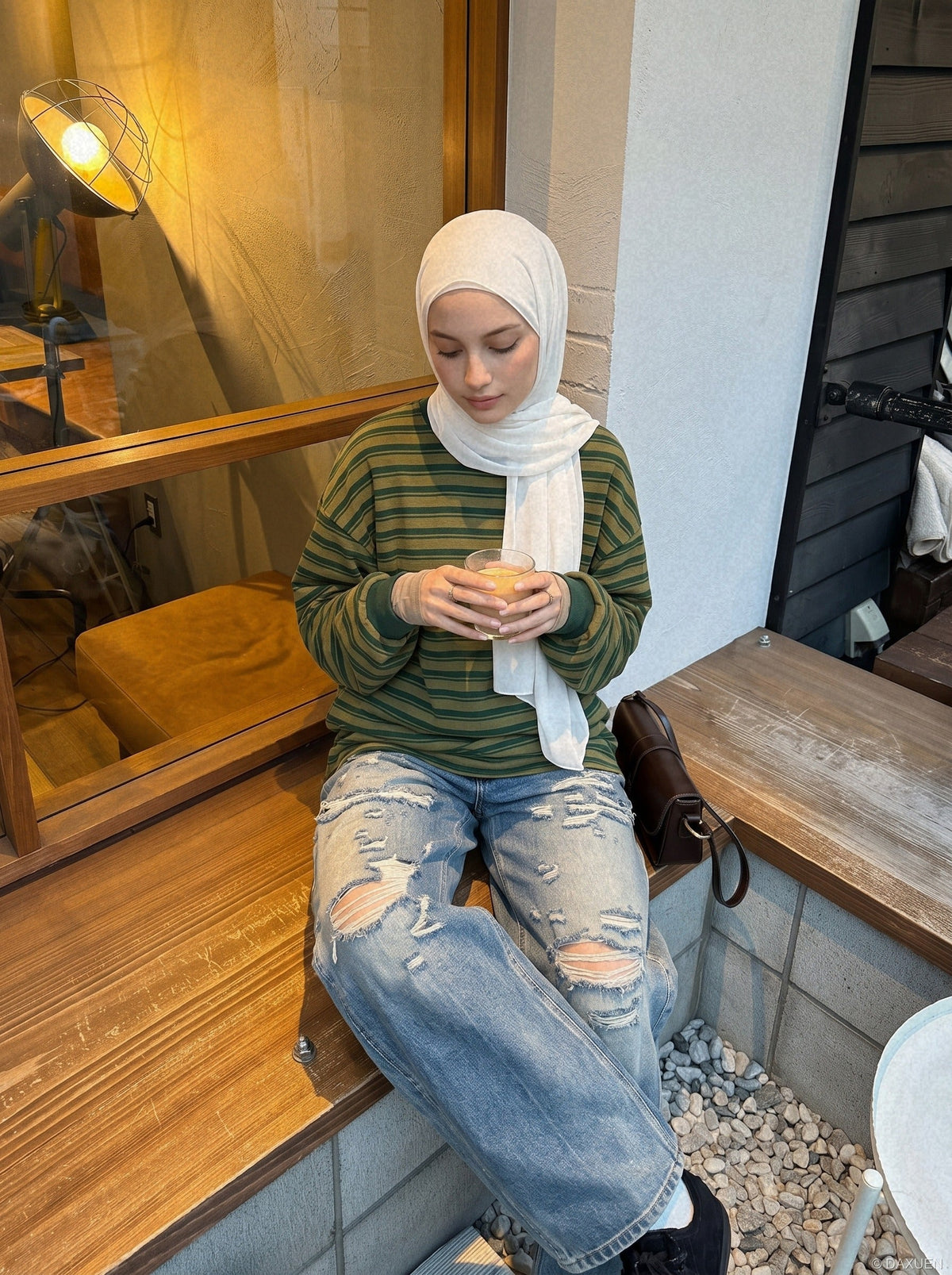 Distressed Blue Wide-Leg Jeans with Rips