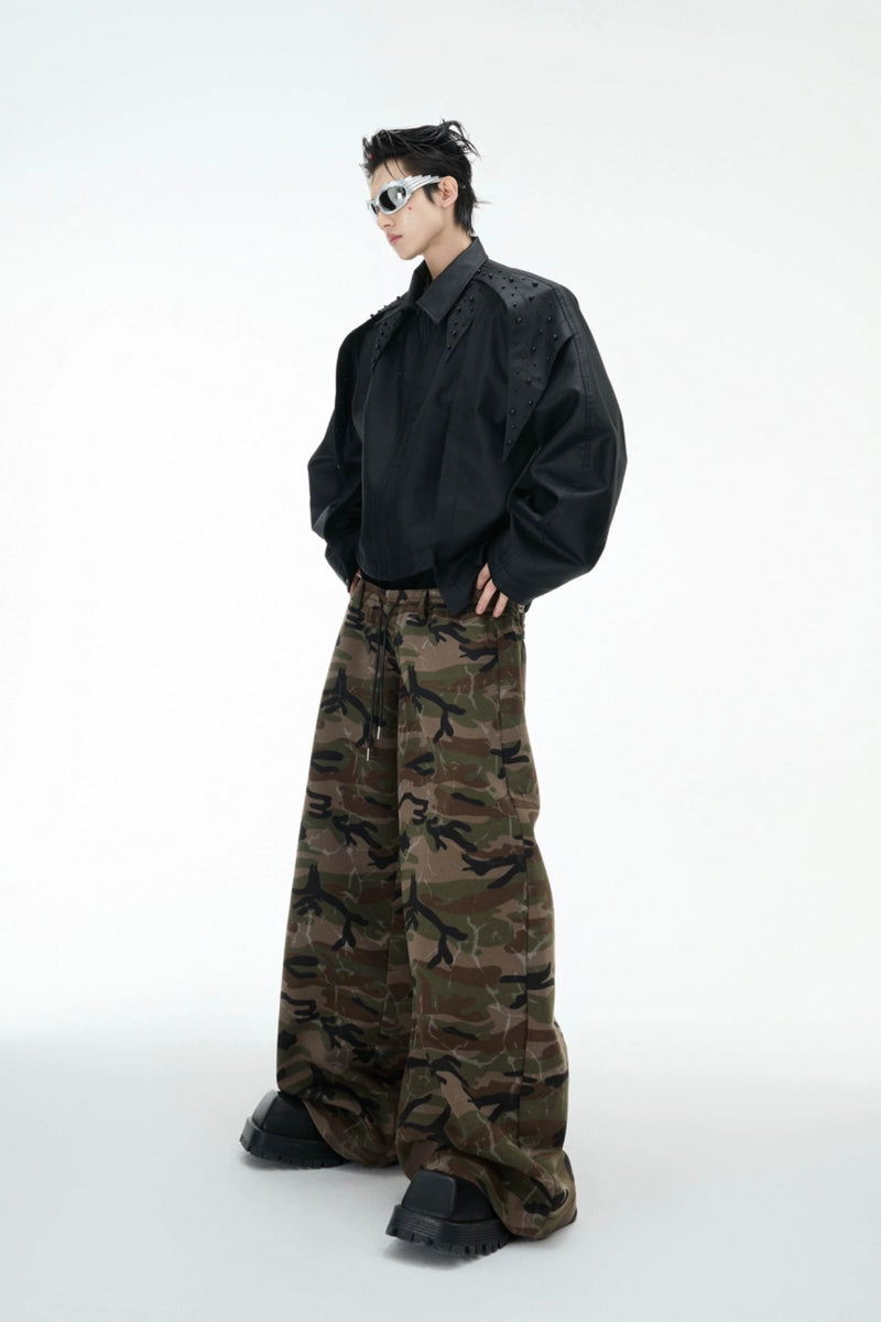 Camouflage-Hose mit dreifachem Bund und weitem Bein