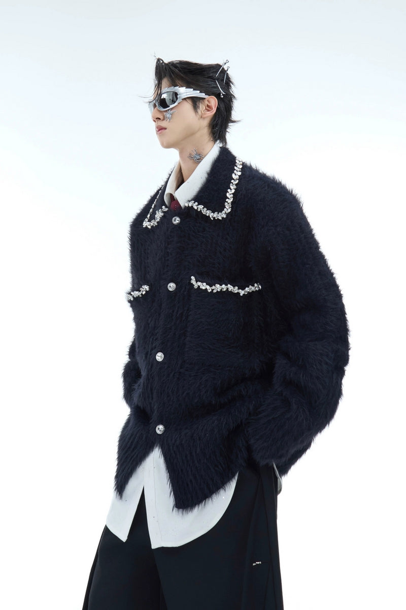 Luxuriöser Cardigan aus Kunstpelz mit Strasssteinen