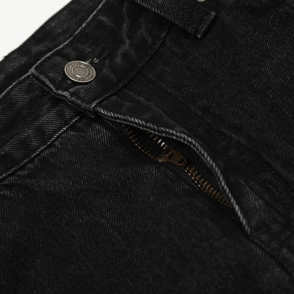 Jeans mit architektonischen Nähten