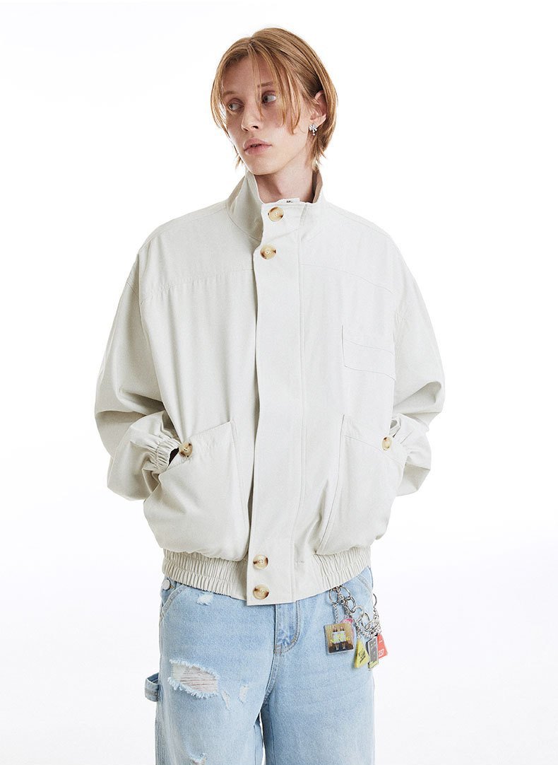 Windjacke mit hohem Kragen