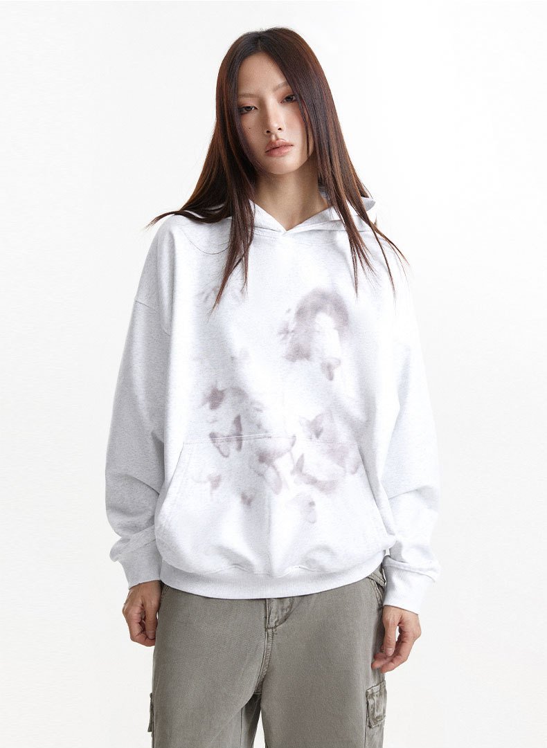 Hoodie mit verträumtem Porträt-Motiv