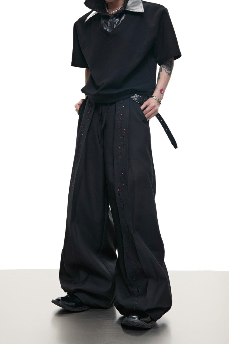 Strassbestickte Schleifenhose 