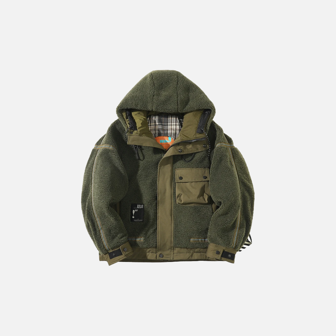 Hochwertige, flauschige Winterdaunenjacke mit Kapuze
