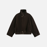 Veste ample à l'esprit punk chic et décontracté