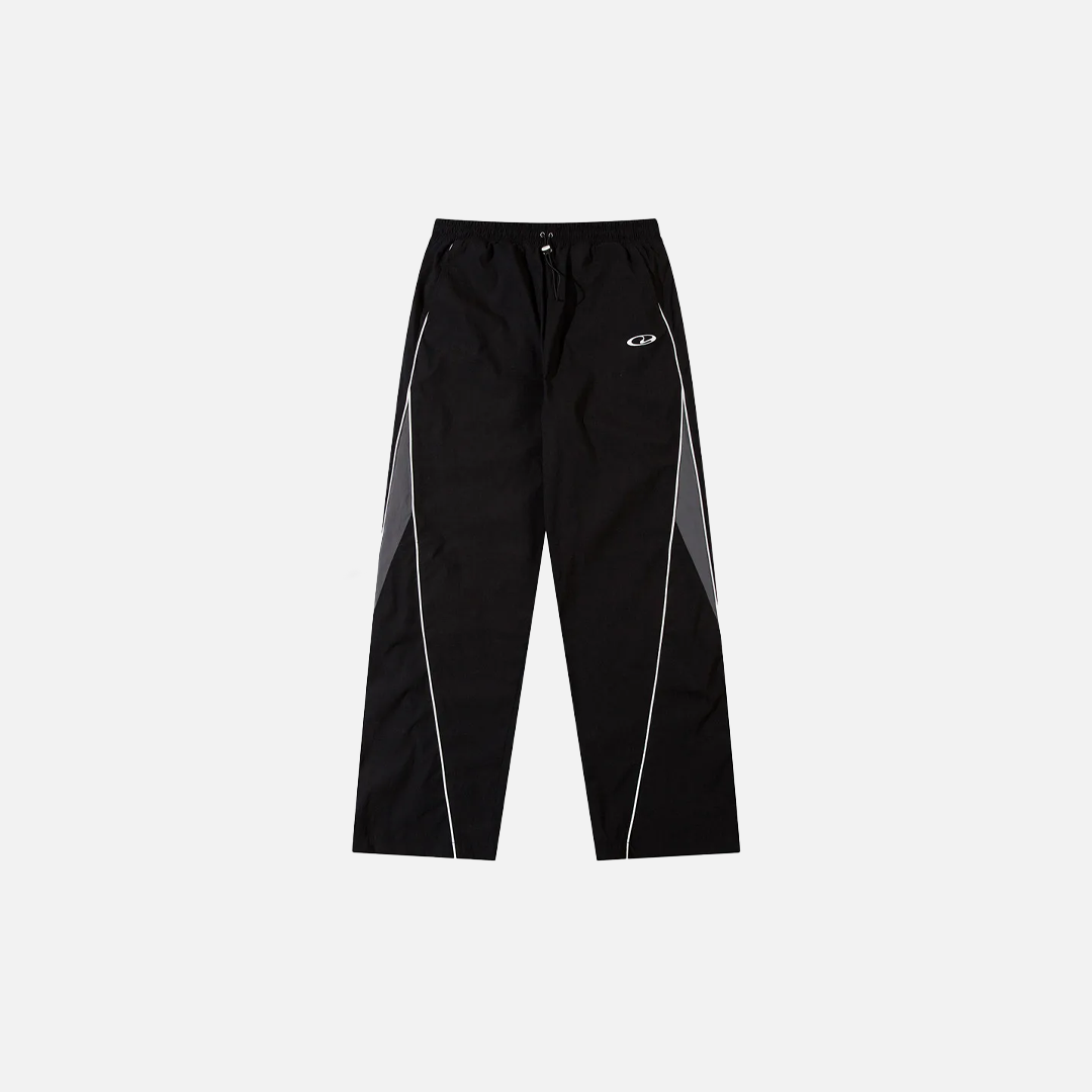 Sommerhose mit Kontrasteinsätzen und elastischem Bund