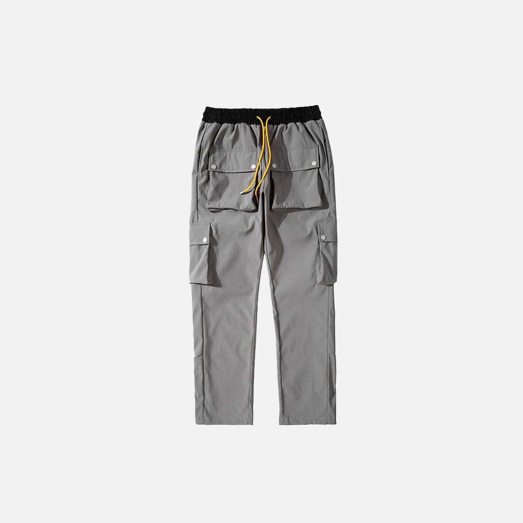 Pantalon cargo à boutons croisés sur le côté