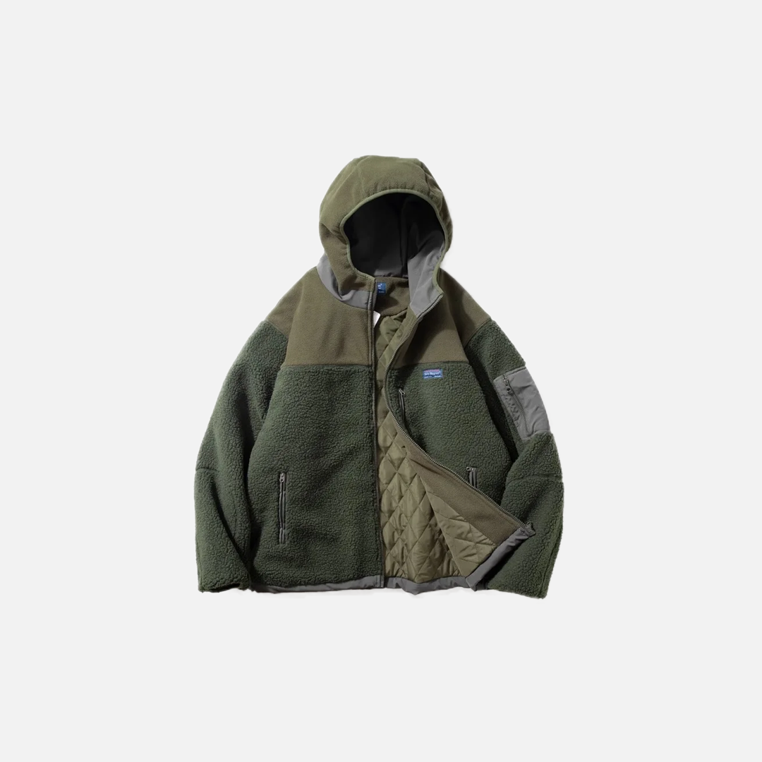 Modische Kaschmirjacke im Safari-Stil für den Winter