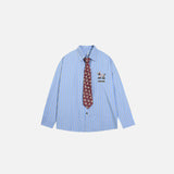 Chemise chic pour chiens au bureau