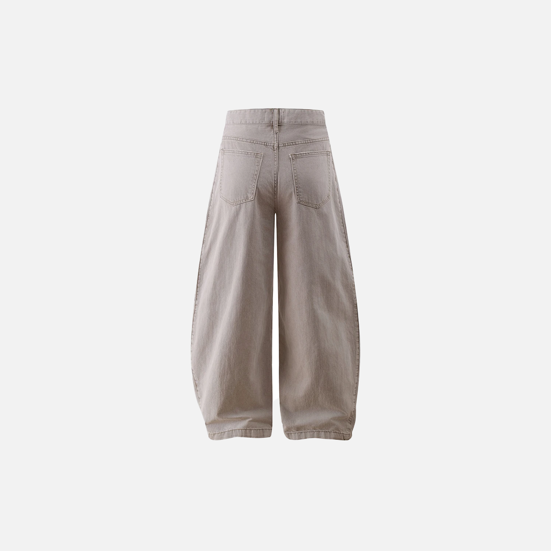 Isolierte, im Used-Look gewaschene, lässige Jeans mit weitem Bein