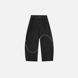 Einzigartige, bestickte Jeans mit unregelmäßigem, weitem Bein