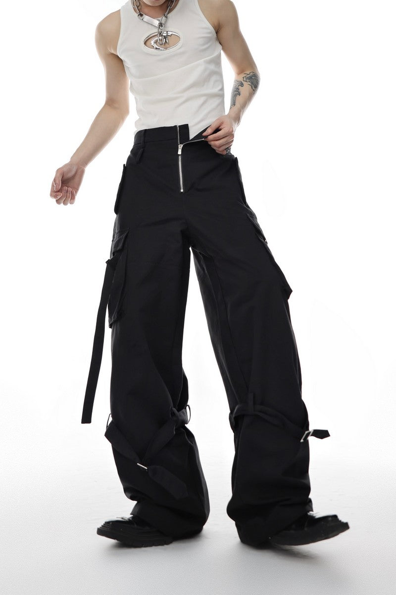 Weite Hose mit mehreren Taschen 