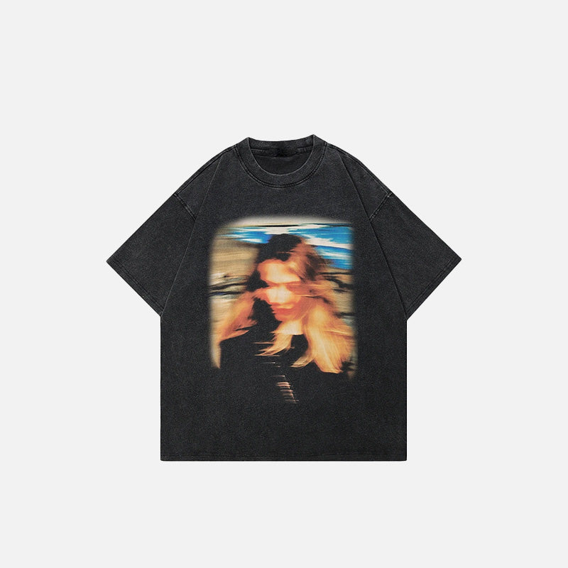 Blurring Girl Print T-shirt