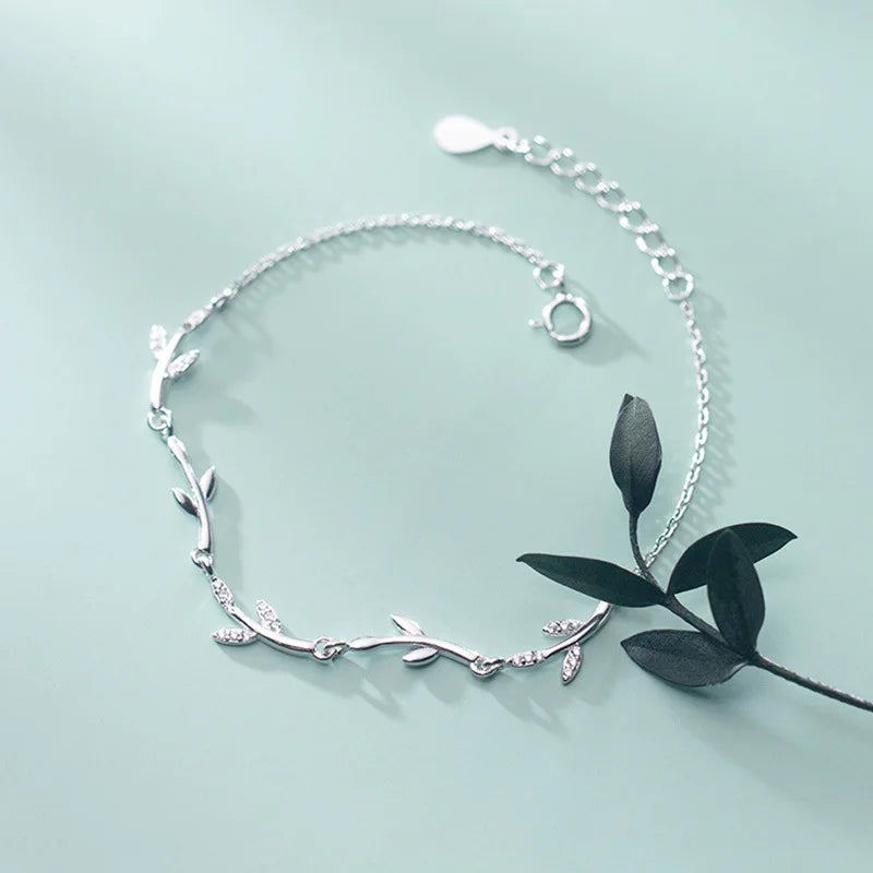 Cooles, elegantes Armband aus Sterlingsilber in Blattform