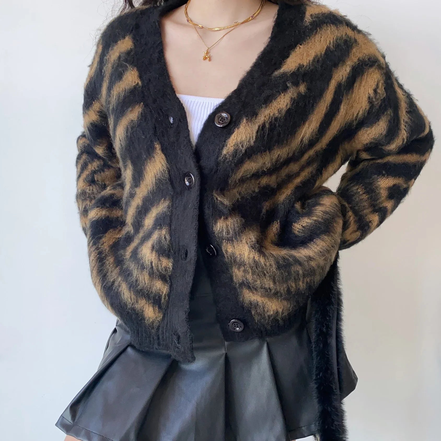 Loose Vintage Leopard Sweater