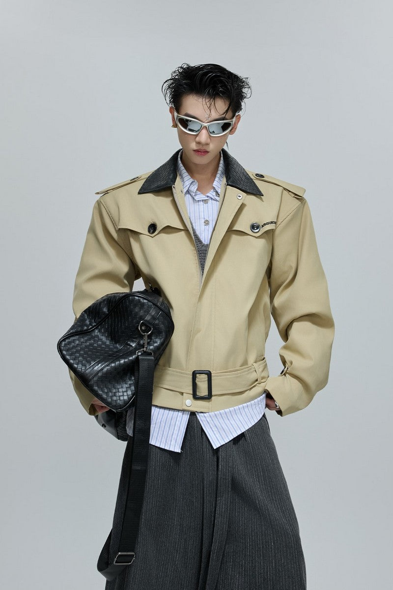 Kurze Trenchjacke aus gewebtem Leder 
