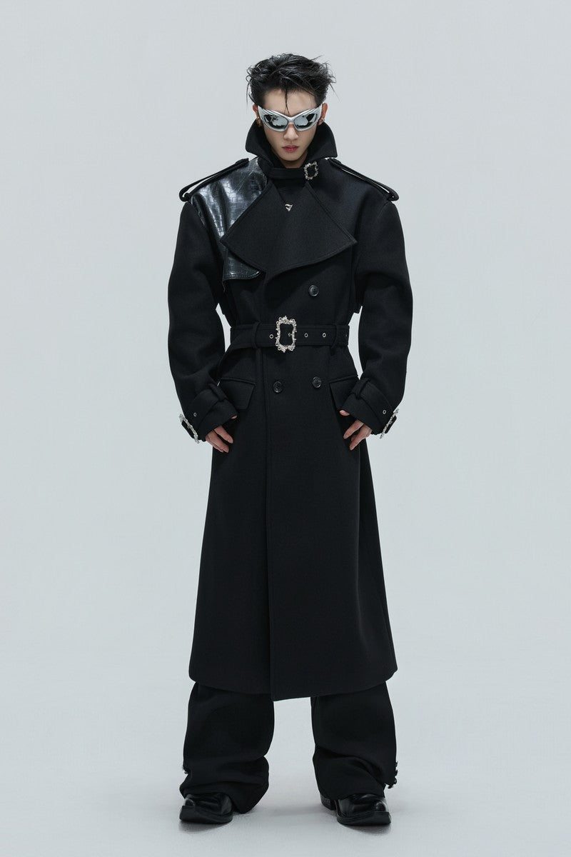 Trenchcoat mit Gürtel aus Krokodilleder 
