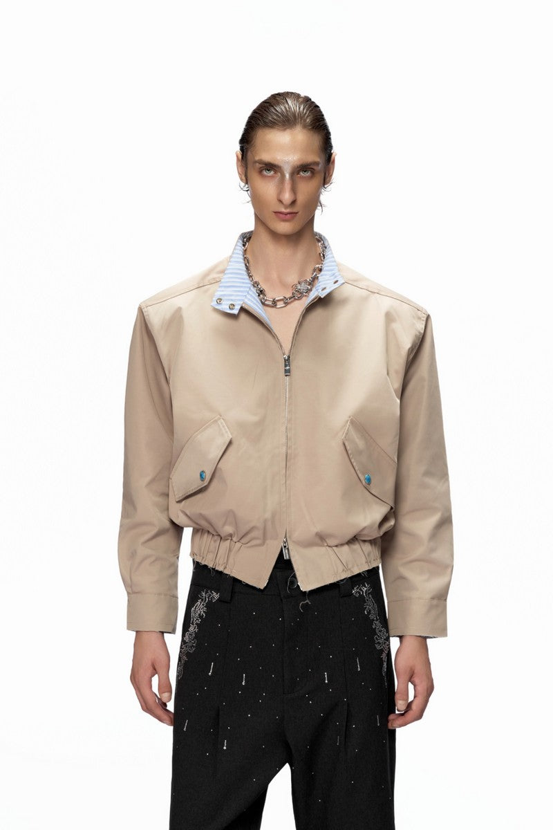 Gestreifte Jacke mit Stehkragen