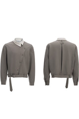 Jacke mit asymmetrischem Knopfkragen