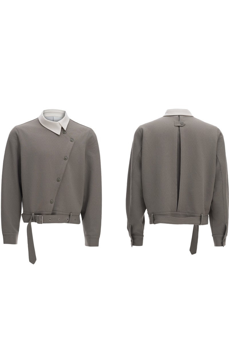 Jacke mit asymmetrischem Knopfkragen