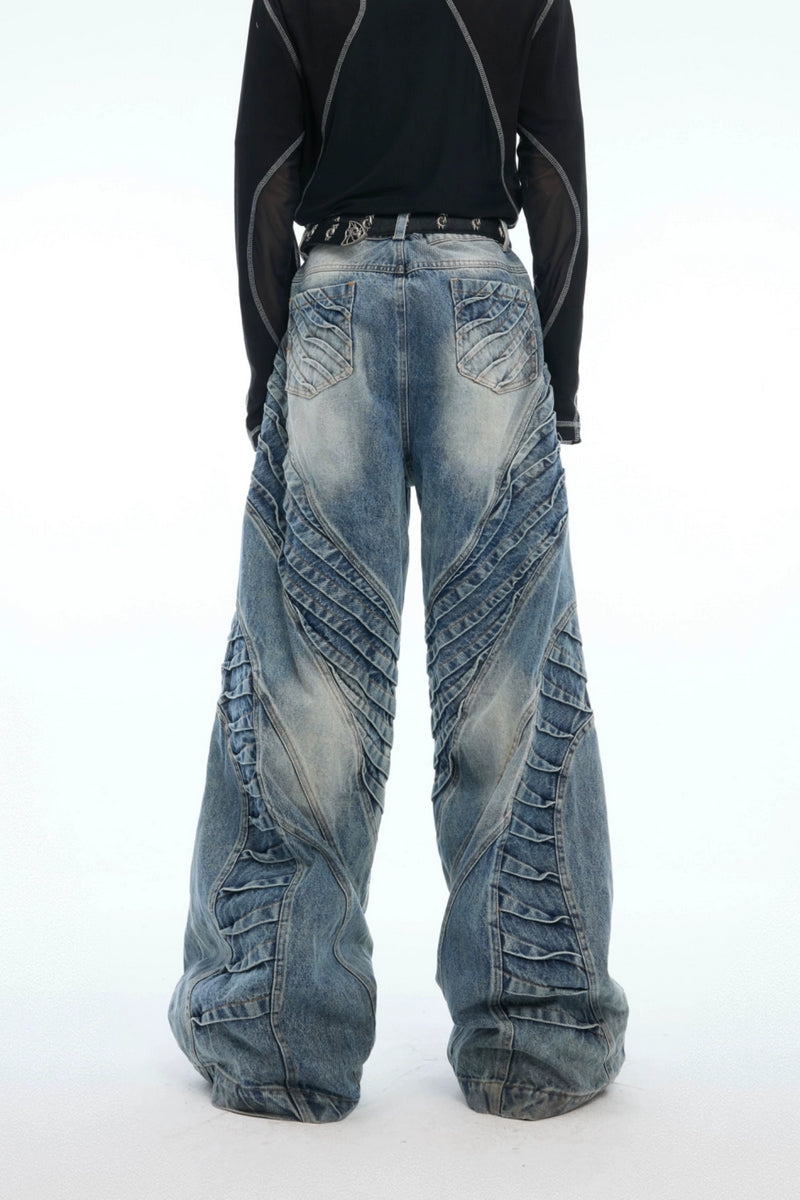 Geraffte, weit geschnittene Jeans aus gewaschenem Denim 