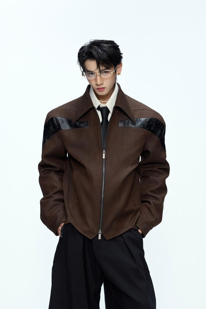Glänzende, dekonstruierte Cropped-Jacke