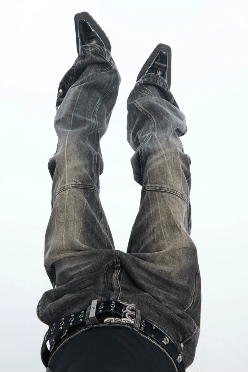 Used-Look-Jeans mit Struktur und ausgestelltem Bein 