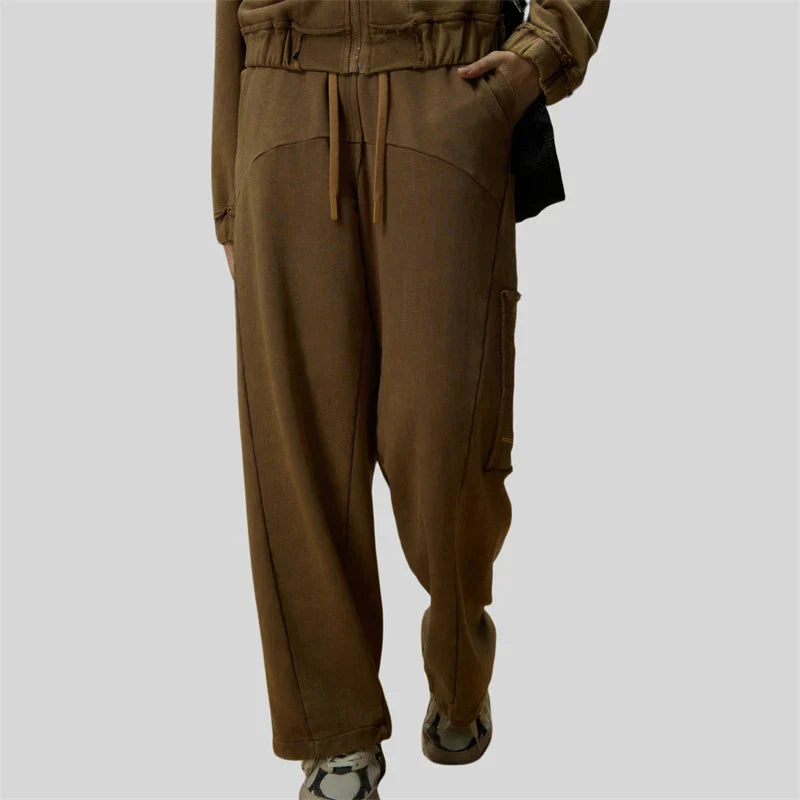 Vintage-Sweatpants im Y2K-Stil