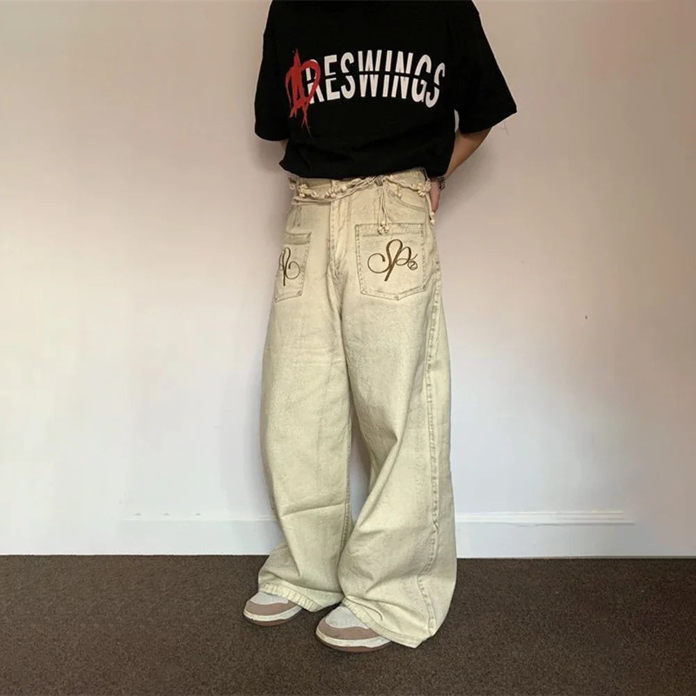 Coole Retro-Jeans im amerikanischen Stil, gewaschen, gerade geschnitten