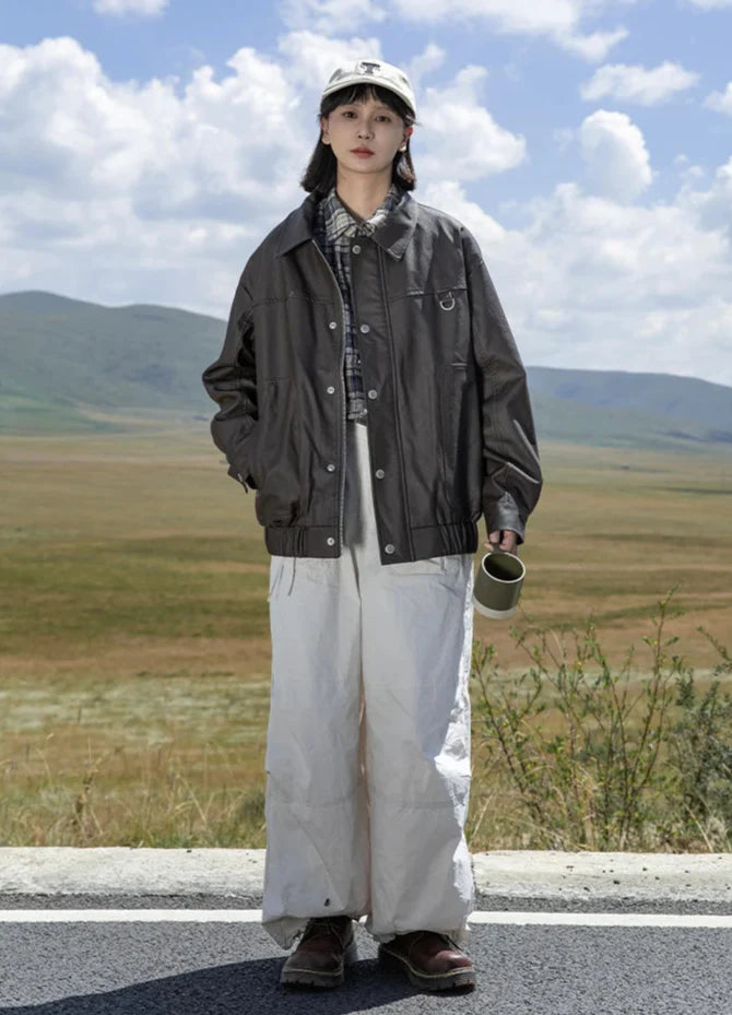 veste en cuir marron ample et décontractée