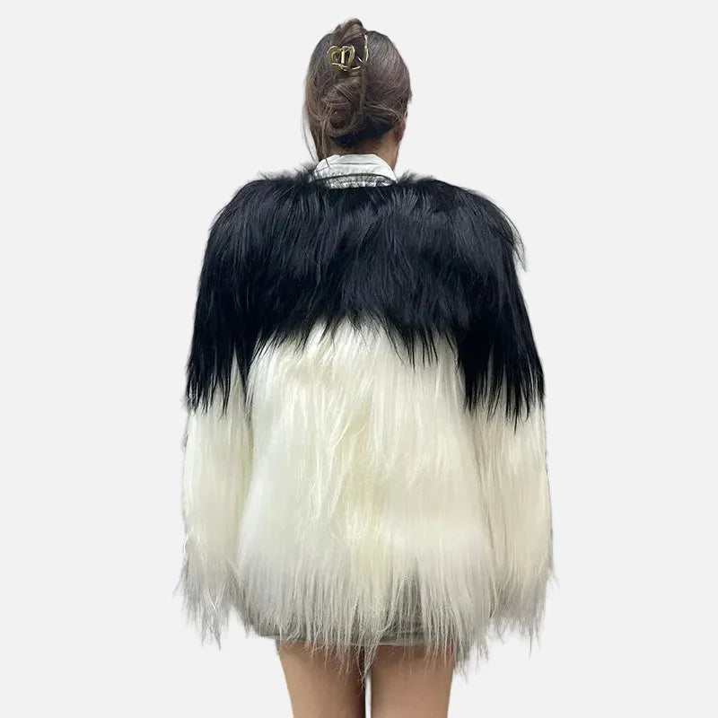 Luxuriöse Jacke aus Ziegenimitatwolle in verschiedenen Farben