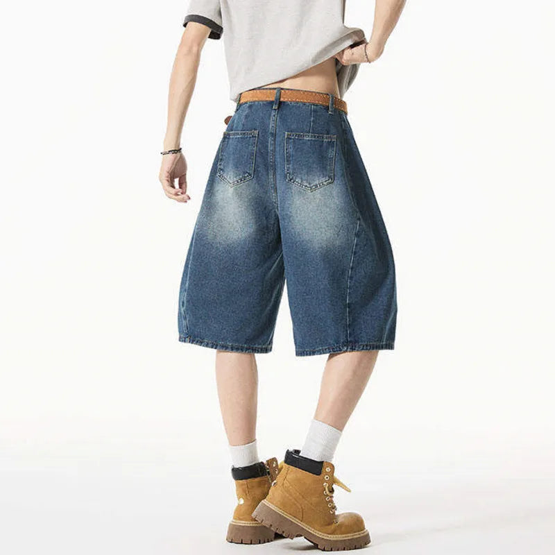 Lässige, gewaschene Jeansshorts mit Farbverlauf