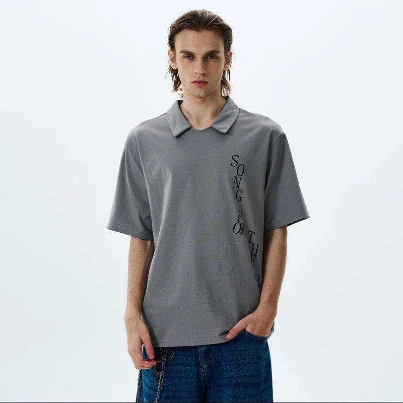 Elegantes Kurzarm-Poloshirt mit Buchstabenprint