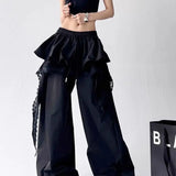 Weite Hose mit kontrastfarbenem Patchwork-Spitzenbesatz