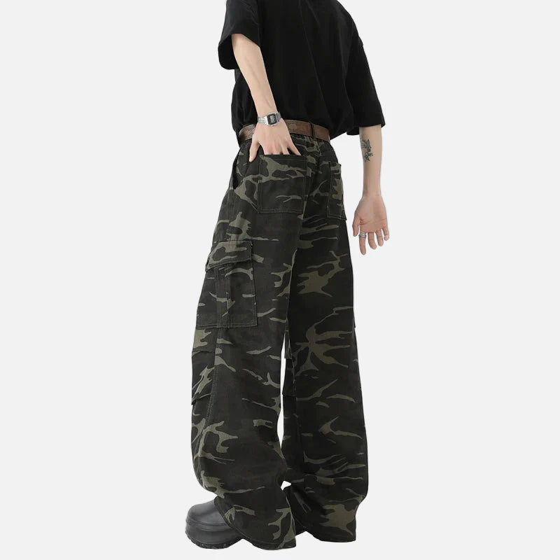 Trendige Camouflage-Cargohose mit geradem Bein