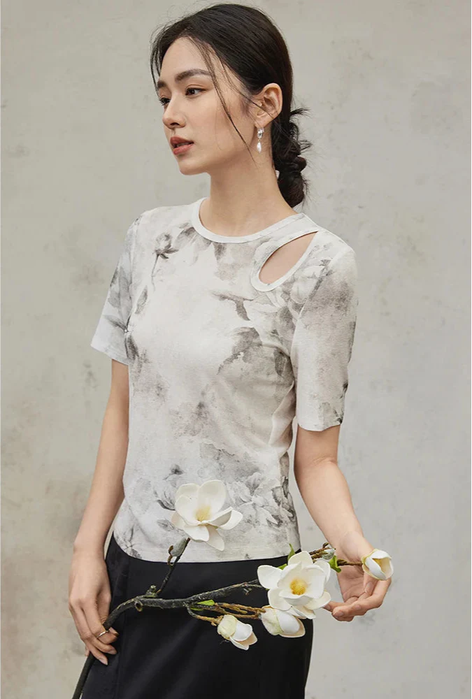 花柄くり抜きカジュアルゆったりTシャツ