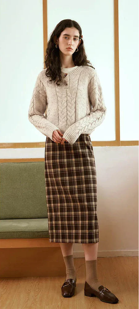 Gemütlicher Oversize-Strickpullover im Vintage-Stil mit V-Ausschnitt